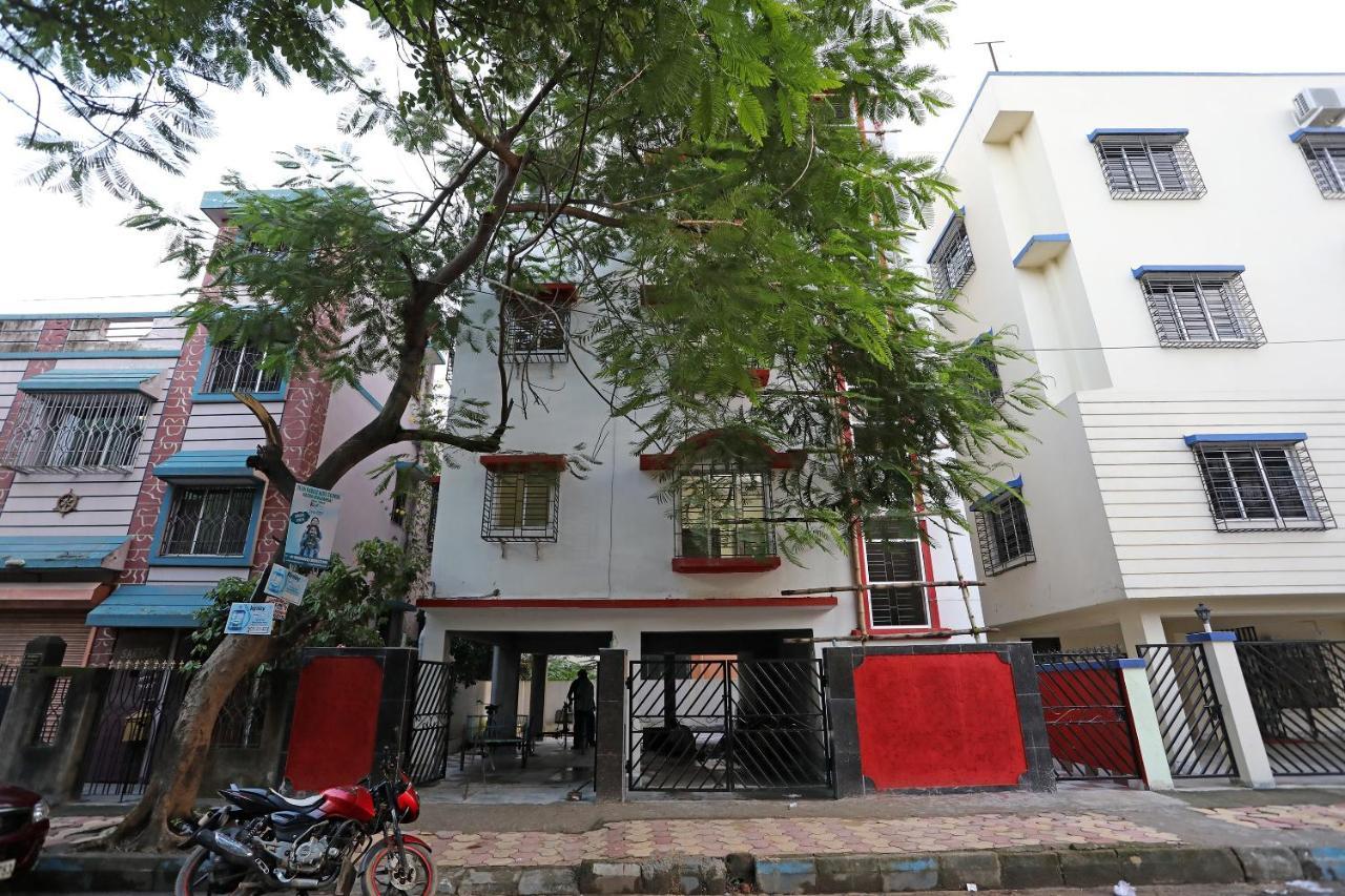 Oyo 17187 Urban Casa Hotel Calcutta Buitenkant foto